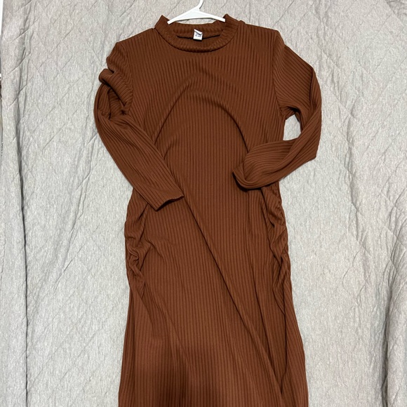 Ribbed Brown Maternity Dress - Picture 4 of 6